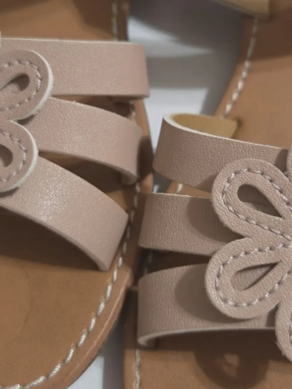 Girls sandals